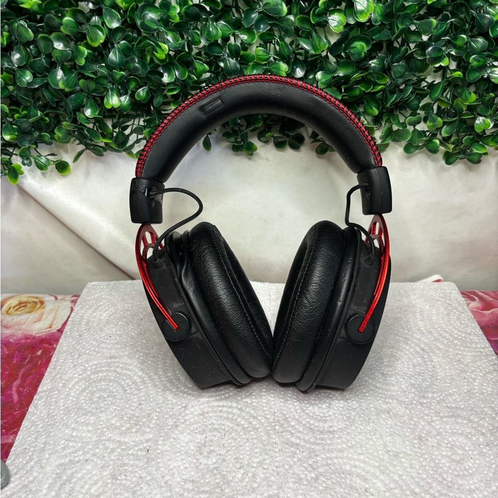 HyperX Could Alpha Wireless Gaming Headset for PC